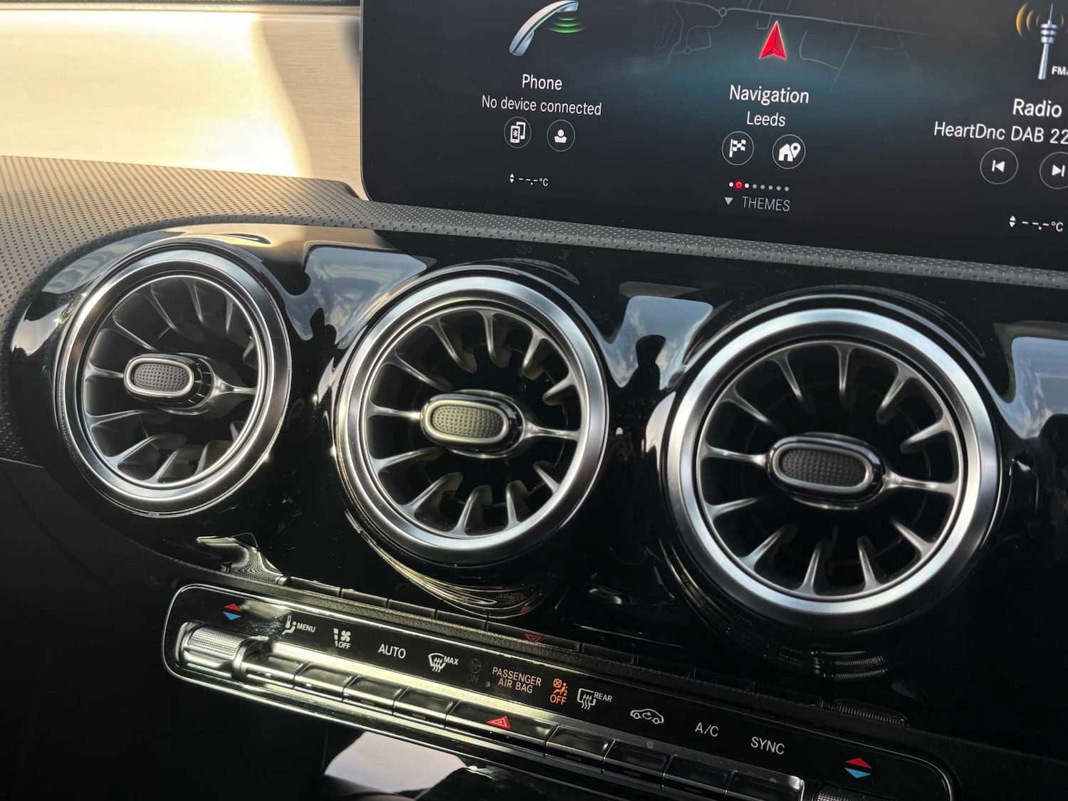 Used Mercedes-Benz CLA 2022 for sale - 76351600: Photo 28