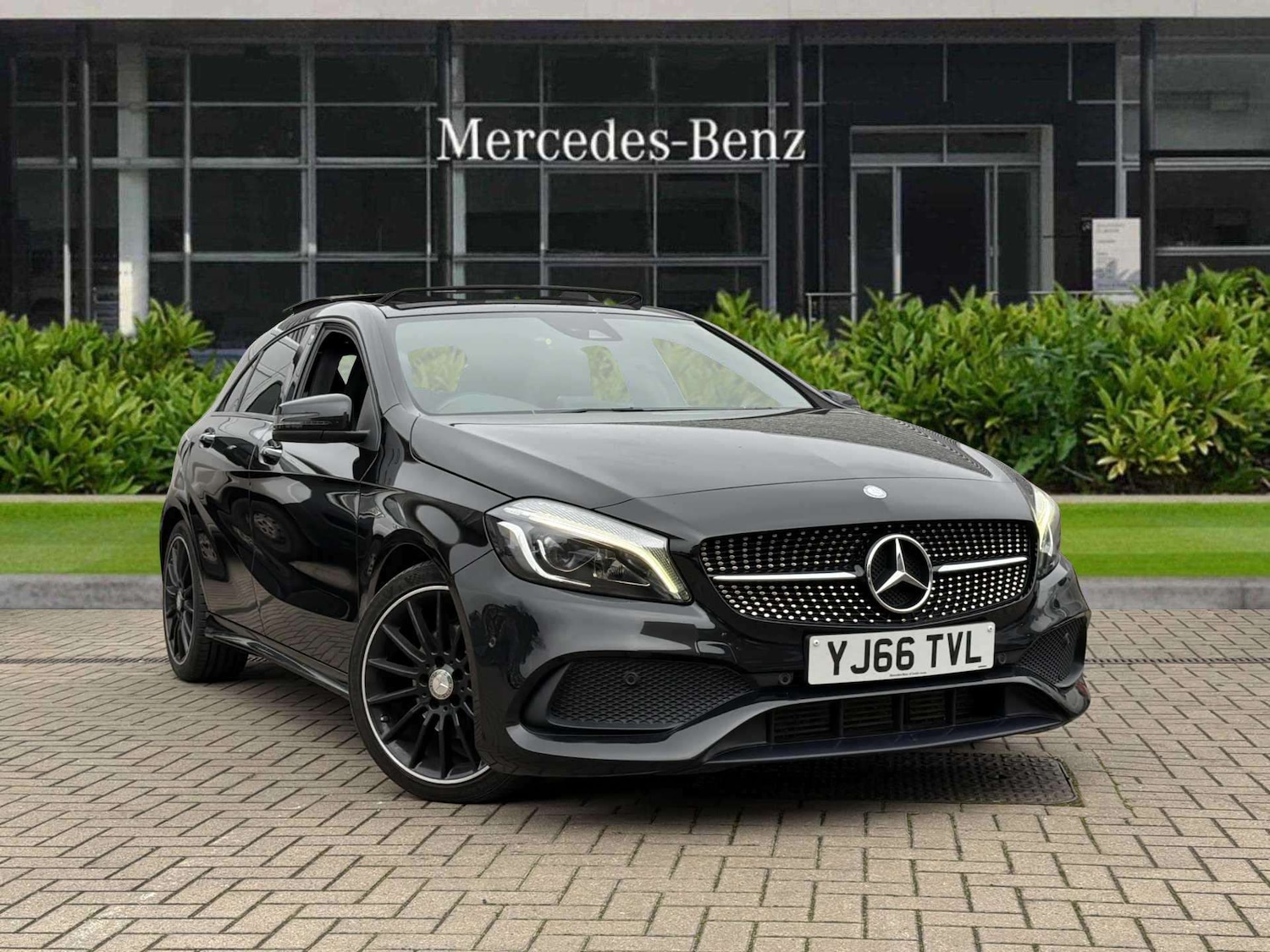 Used Mercedes-Benz A-Class 2016 for sale - 76411365: Photo 1