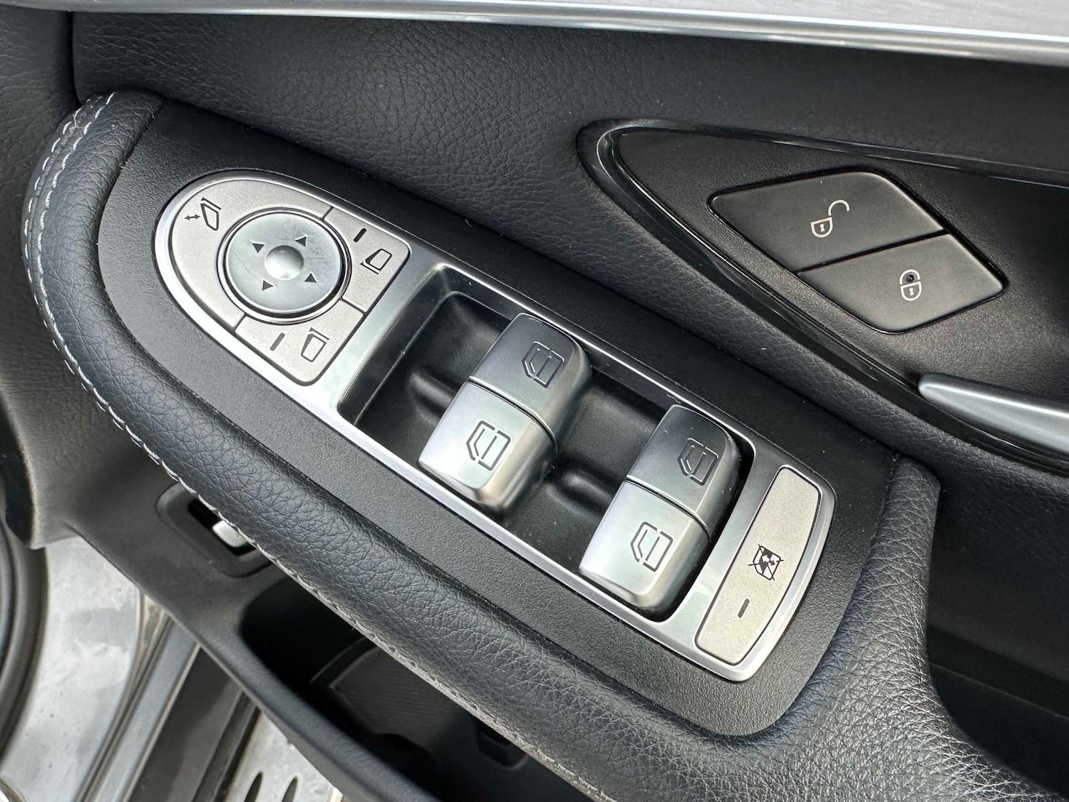 Used Mercedes-Benz GLC 2021 for sale - 77147395: Photo 23