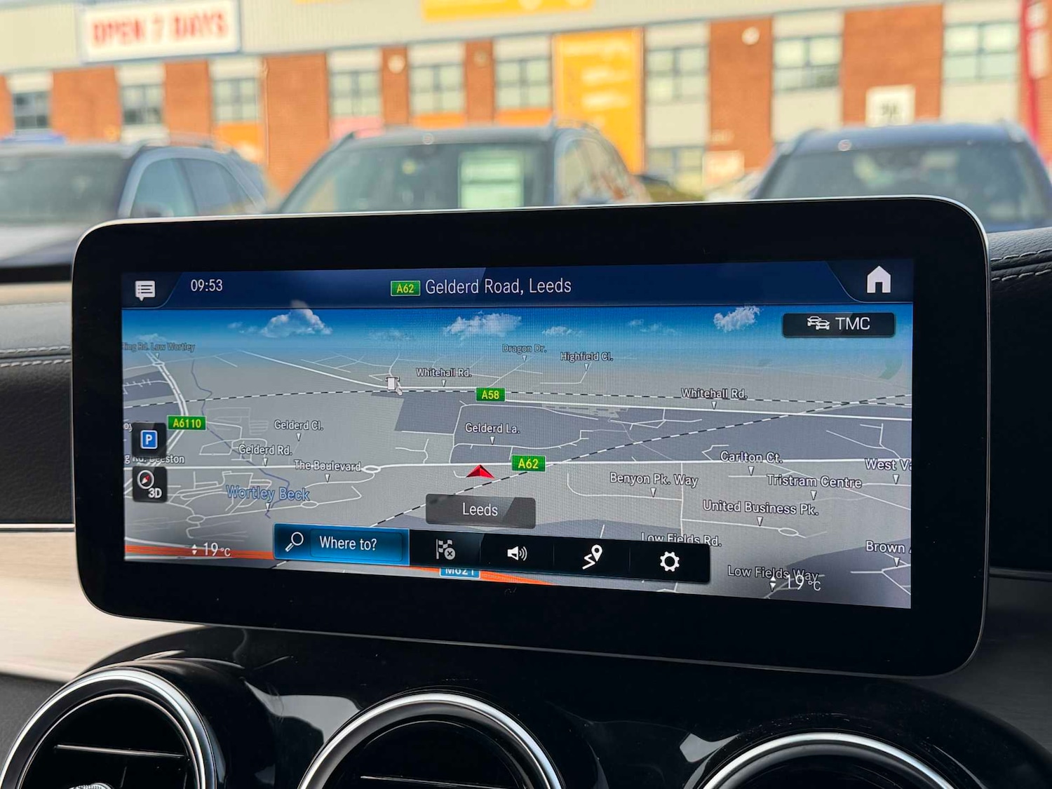 Used Mercedes-Benz GLC 2022 for sale - 76411207: Photo 25