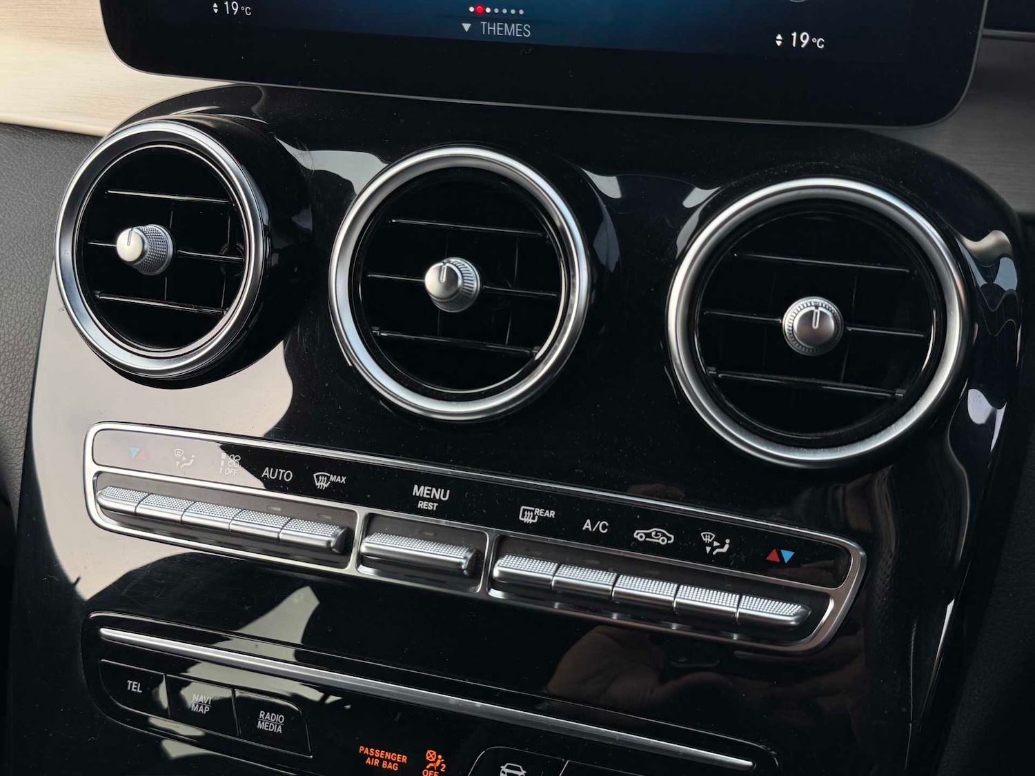 Used Mercedes-Benz GLC 2022 for sale - 76411207: Photo 29