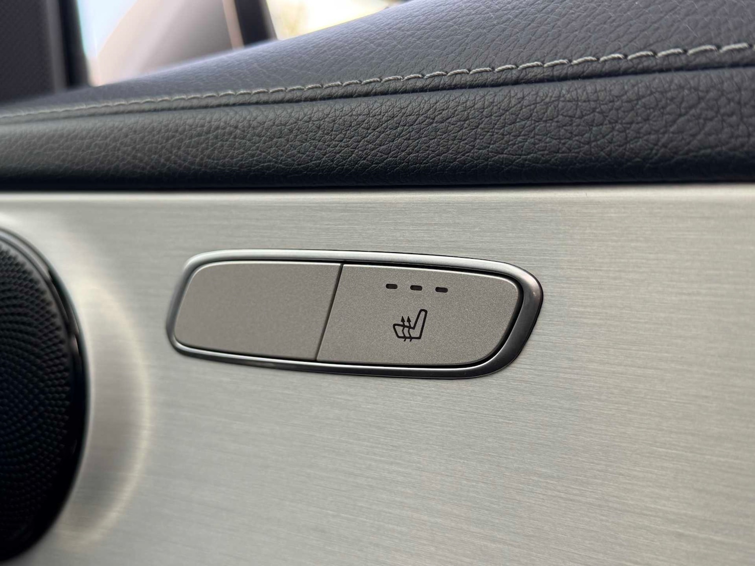 Used Mercedes-Benz GLC 2022 for sale - 76411207: Photo 31