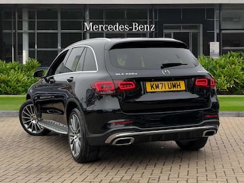 Used Mercedes-Benz GLC 2021 for sale - 76351611: Photo
