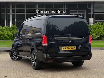 Used Mercedes-Benz V-Class 2024 for sale - 76262452: Photo