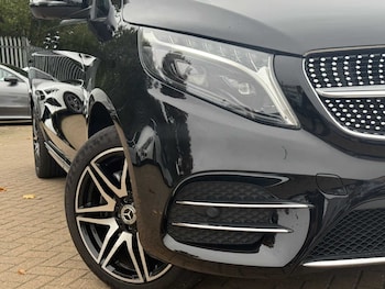 Used Mercedes-Benz V-Class 2024 for sale - 76262452: Photo