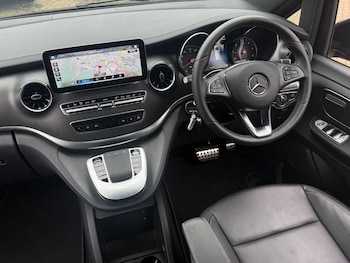 Used Mercedes-Benz V-Class 2024 for sale - 76262452: Photo