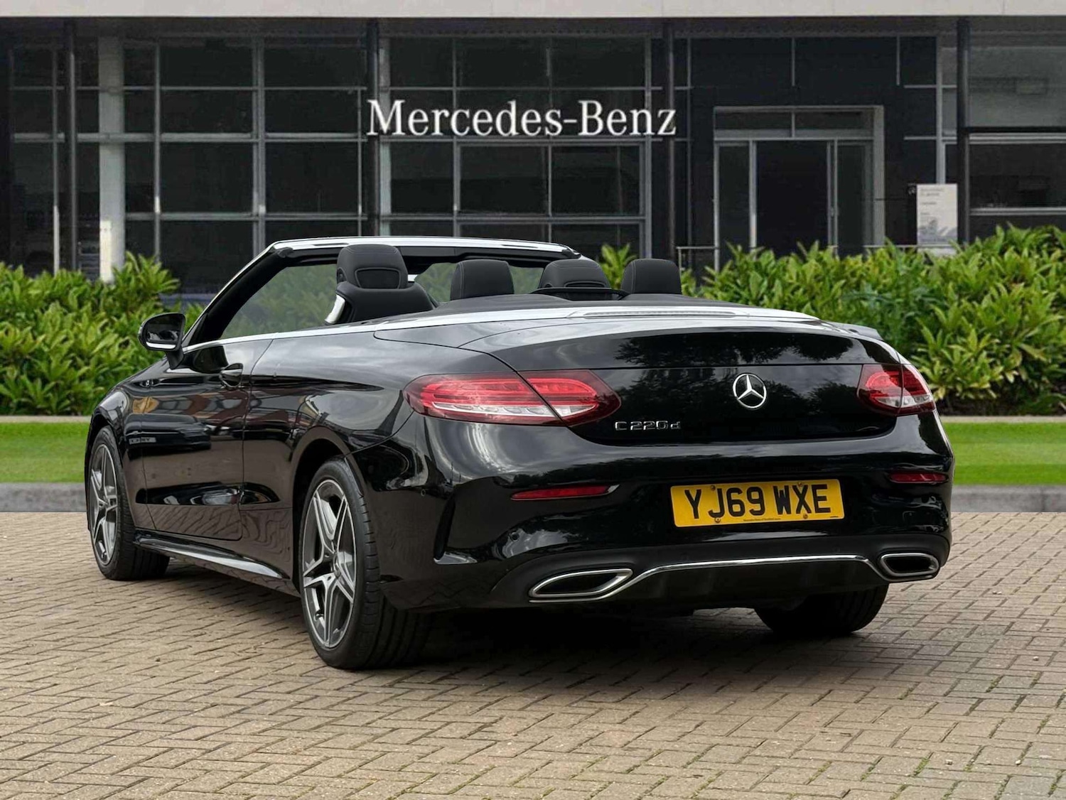 Used Mercedes-Benz C-Class 2019 for sale - 76087953: Photo 11