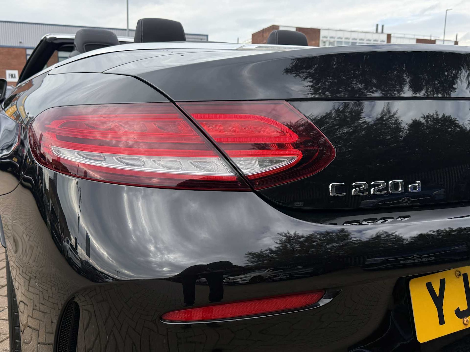 Used Mercedes-Benz C-Class 2019 for sale - 76087953: Photo 16