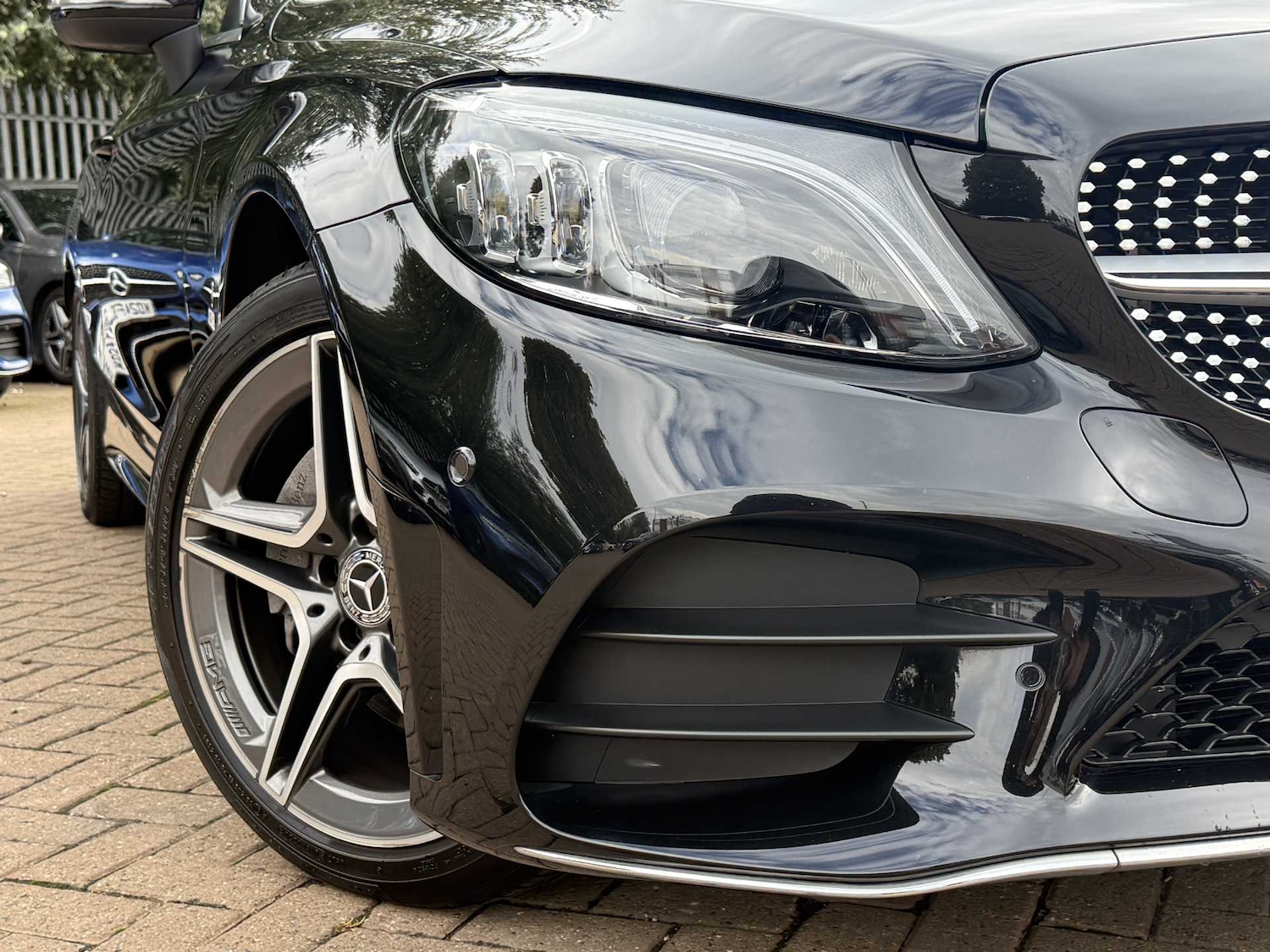 Used Mercedes-Benz C-Class 2019 for sale - 76087953: Photo 3