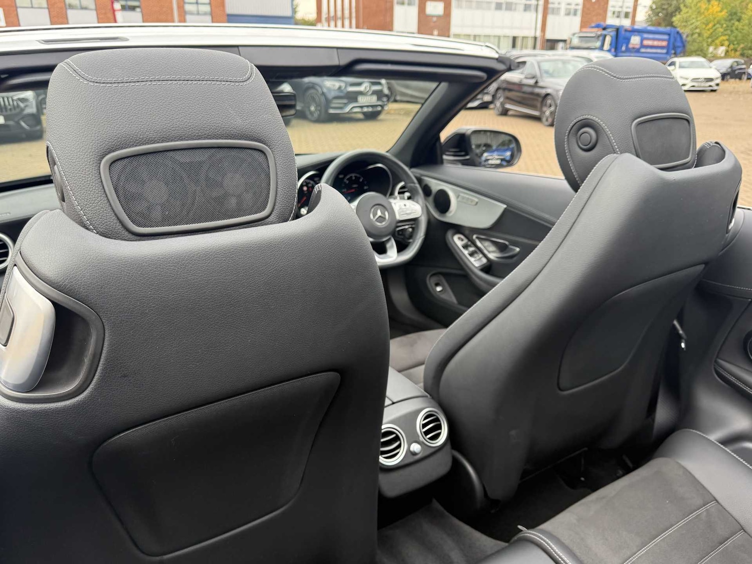 Used Mercedes-Benz C-Class 2019 for sale - 76087953: Photo 35
