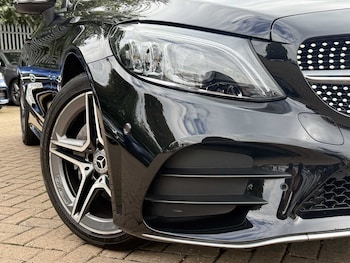 Used Mercedes-Benz C-Class 2019 for sale - 76087953: Photo 3