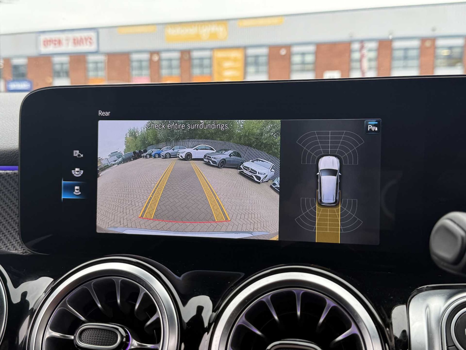 Used Mercedes-Benz GLB 2023 for sale - 76205261: Photo 28