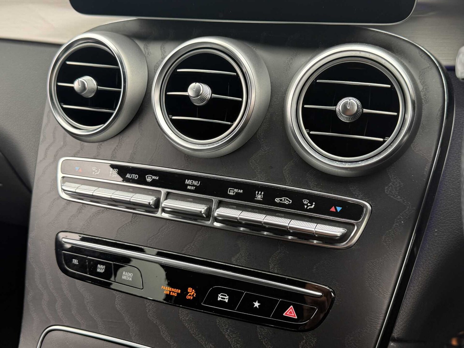 Used Mercedes-Benz GLC 2022 for sale - 75818491: Photo 29