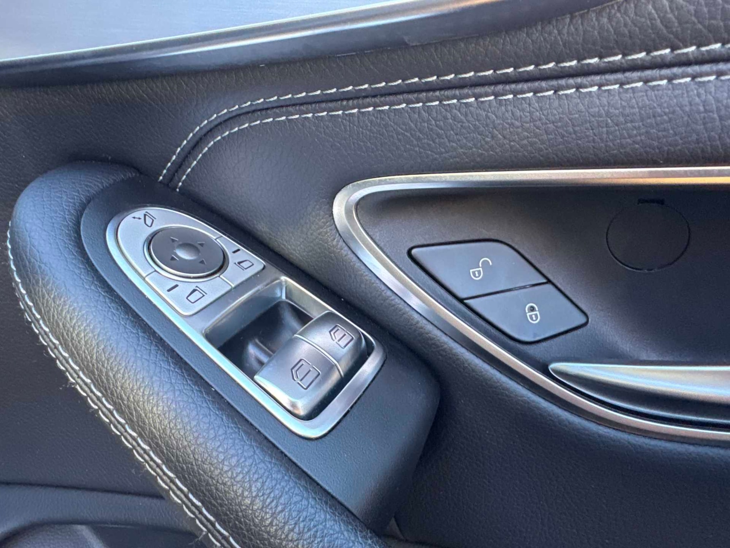 Used Mercedes-Benz C Class 2018 for sale - 76575922: Photo 28