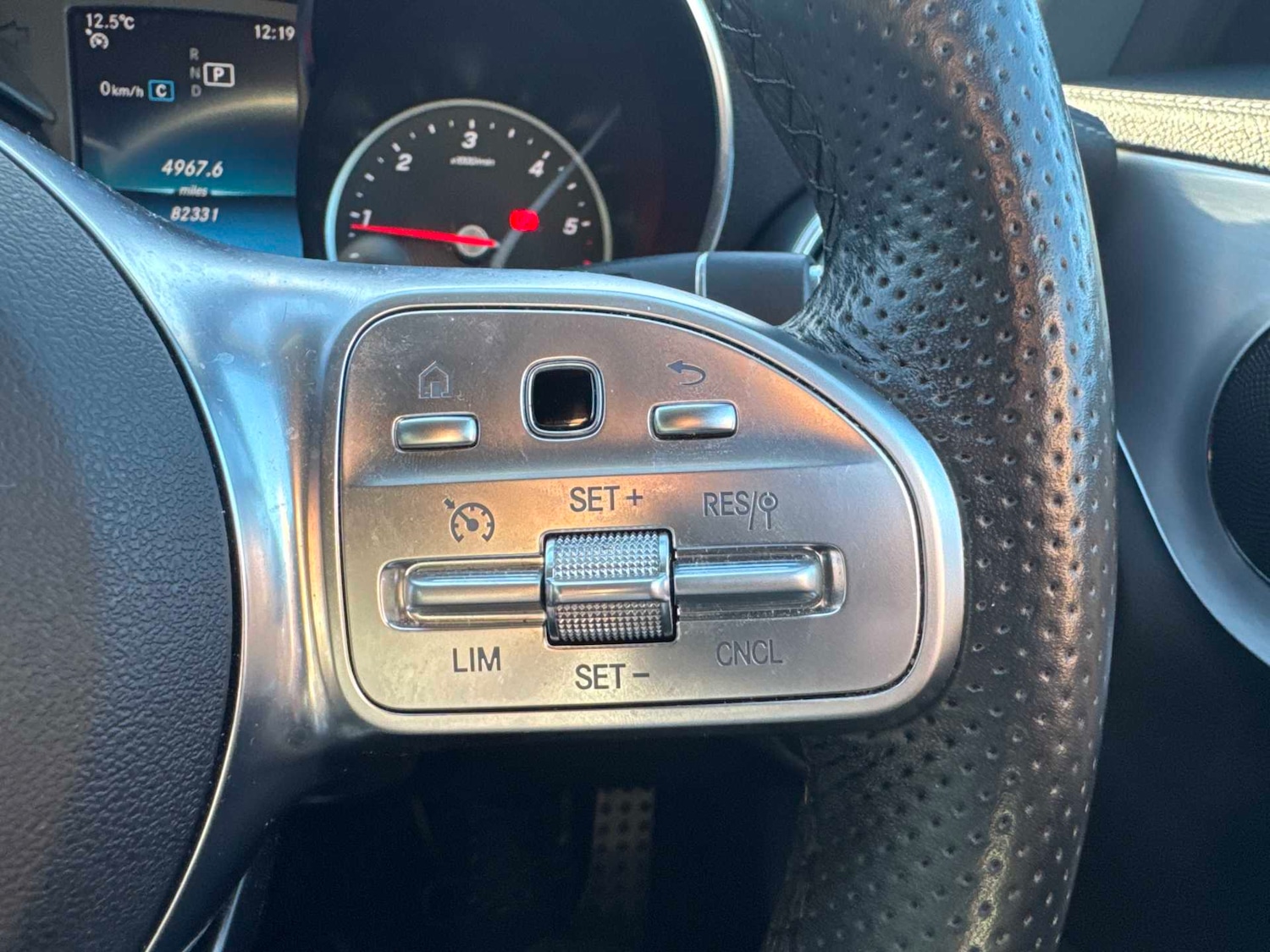 Used Mercedes-Benz C Class 2018 for sale - 76575922: Photo 33