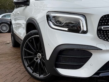 Used Mercedes-Benz GLB 2023 for sale - 76411355: Photo