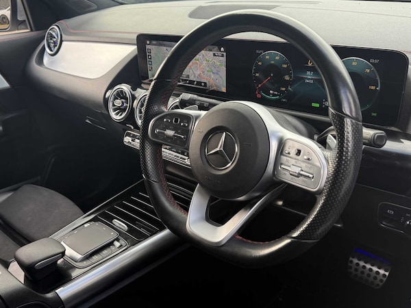 Used Mercedes-Benz EQA 2021 for sale - 76205223: Photo 4