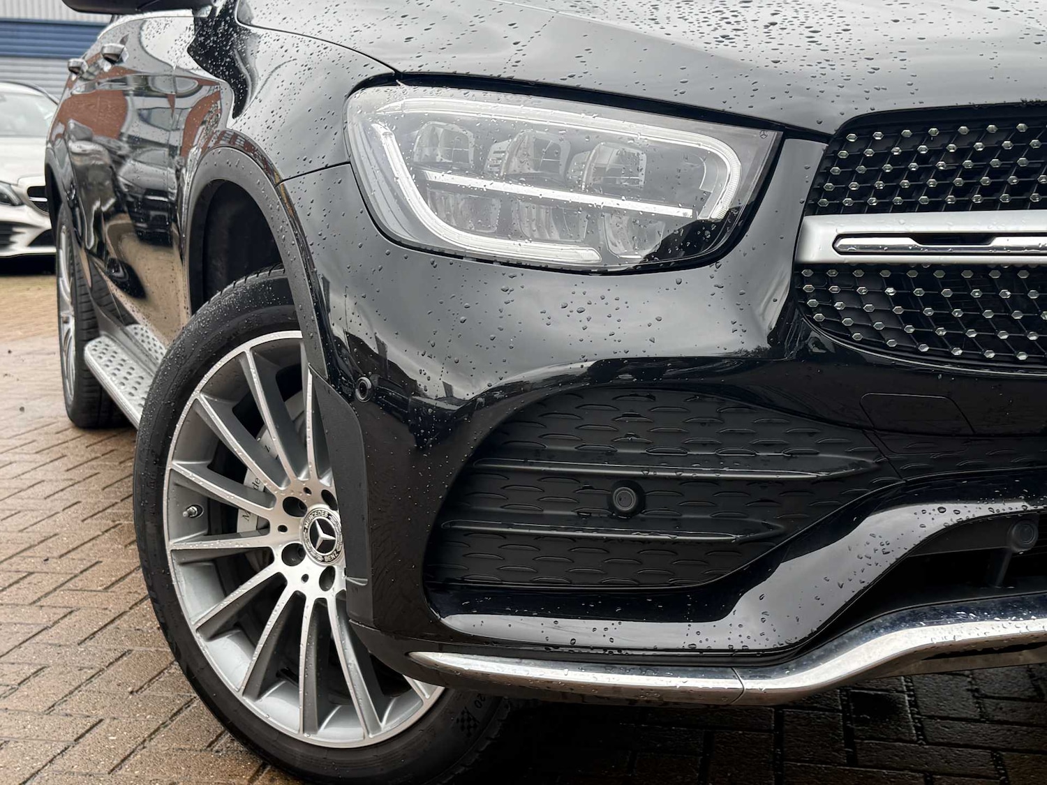 Used Mercedes-Benz GLC 2021 for sale - 76141700: Photo 3