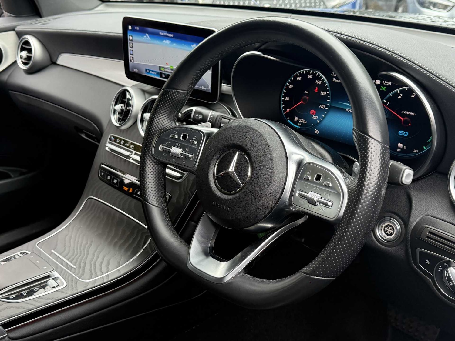 Used Mercedes-Benz GLC 2021 for sale - 76141700: Photo 4