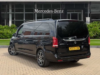 Used Mercedes-Benz V-Class 2023 for sale - 75581070: Photo