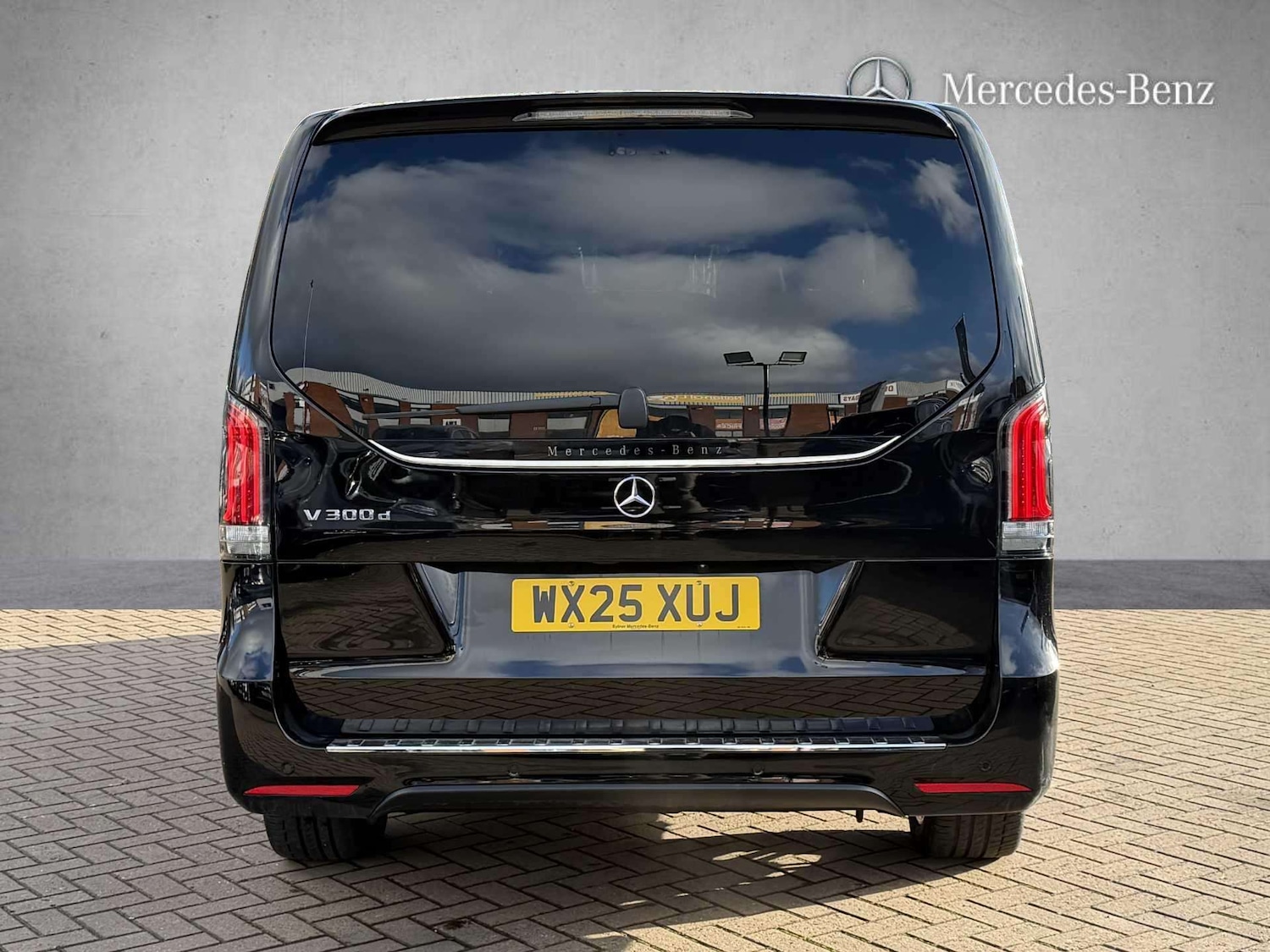 Used Mercedes-Benz V-Class 2025 for sale - 77589252: Photo 10