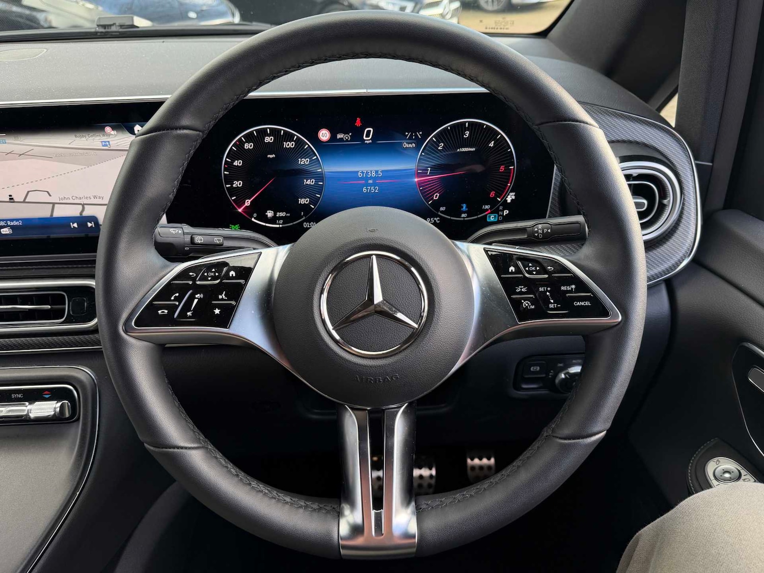 Used Mercedes-Benz V-Class 2025 for sale - 77589252: Photo 19