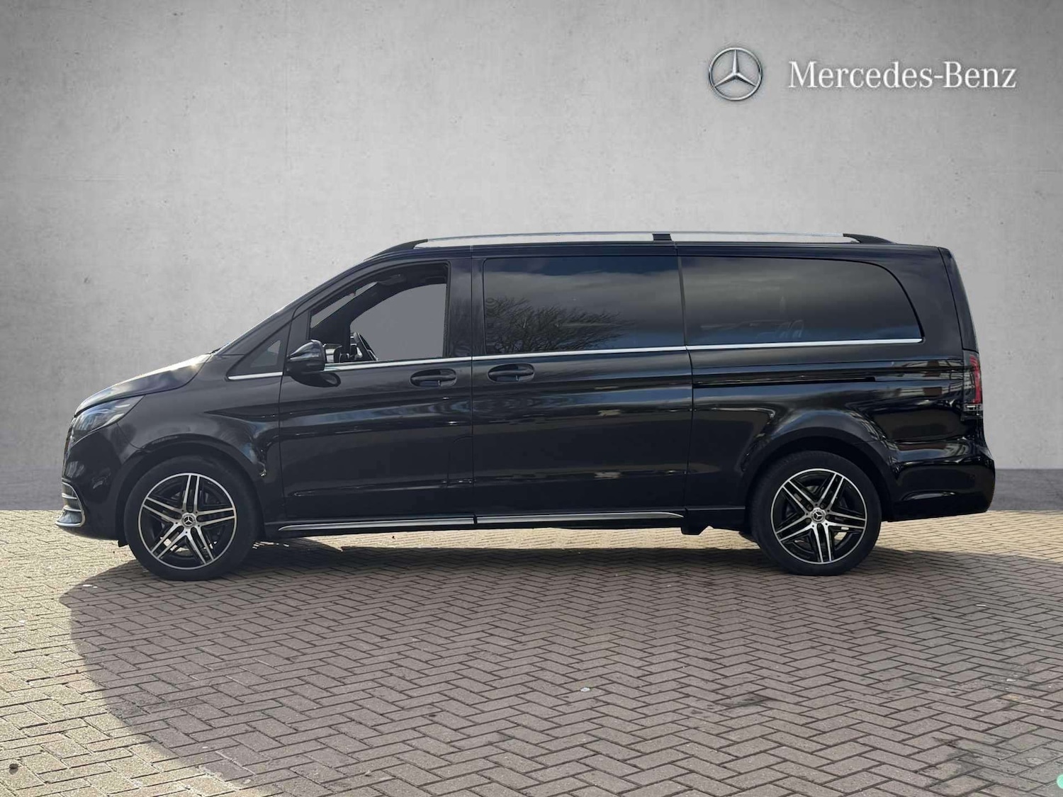Used Mercedes-Benz V-Class 2025 for sale - 77589252: Photo 8