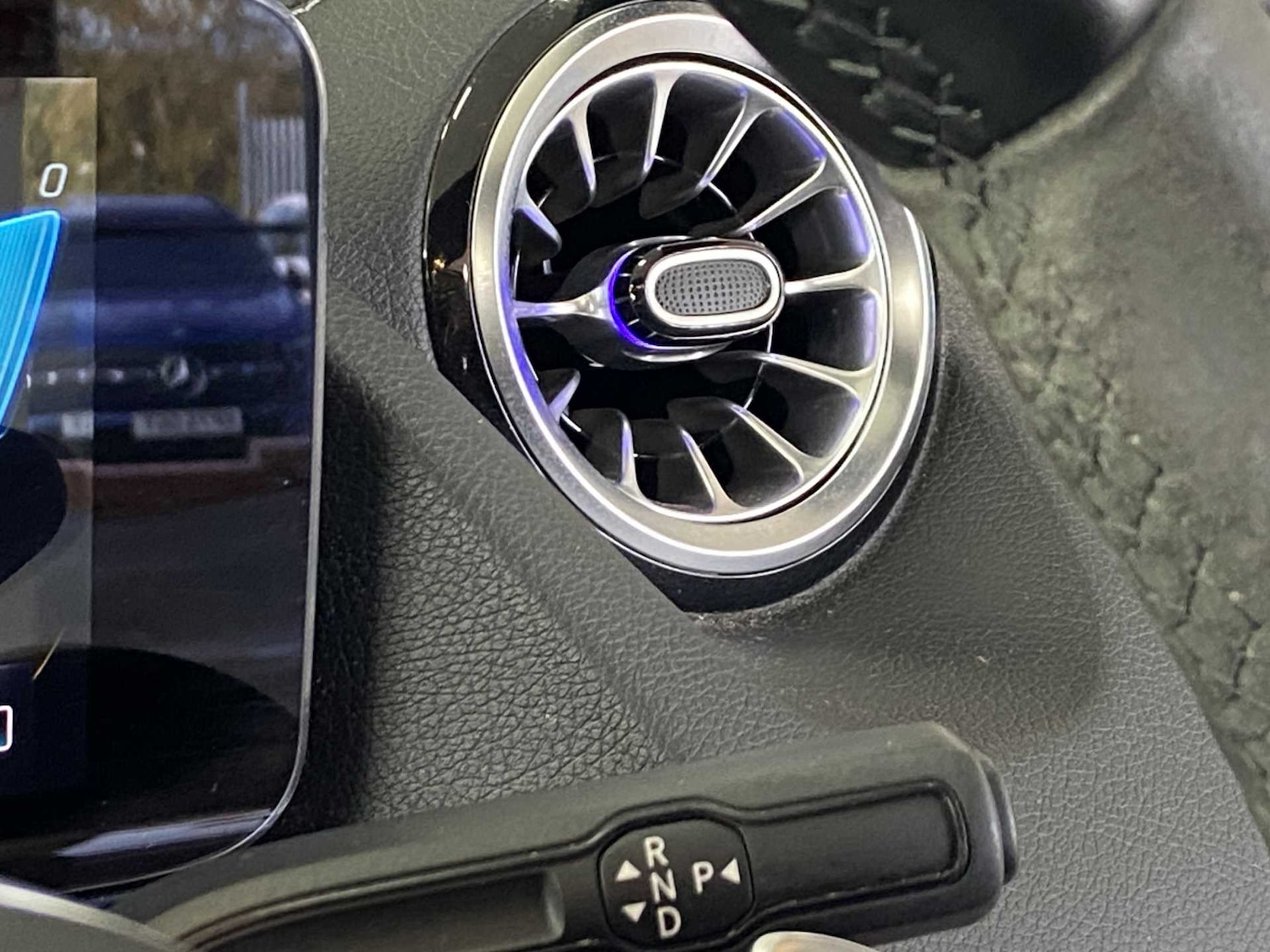 Used Mercedes-Benz GLA 2021 for sale - 76421149: Photo 32