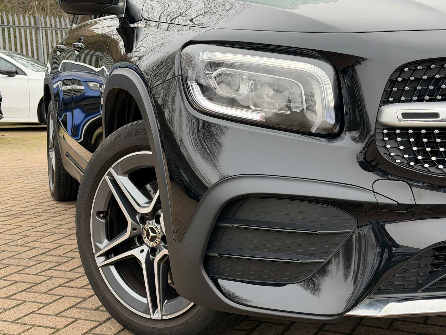 Used Mercedes-Benz GLB 2022 for sale - 77134757: Photo 3