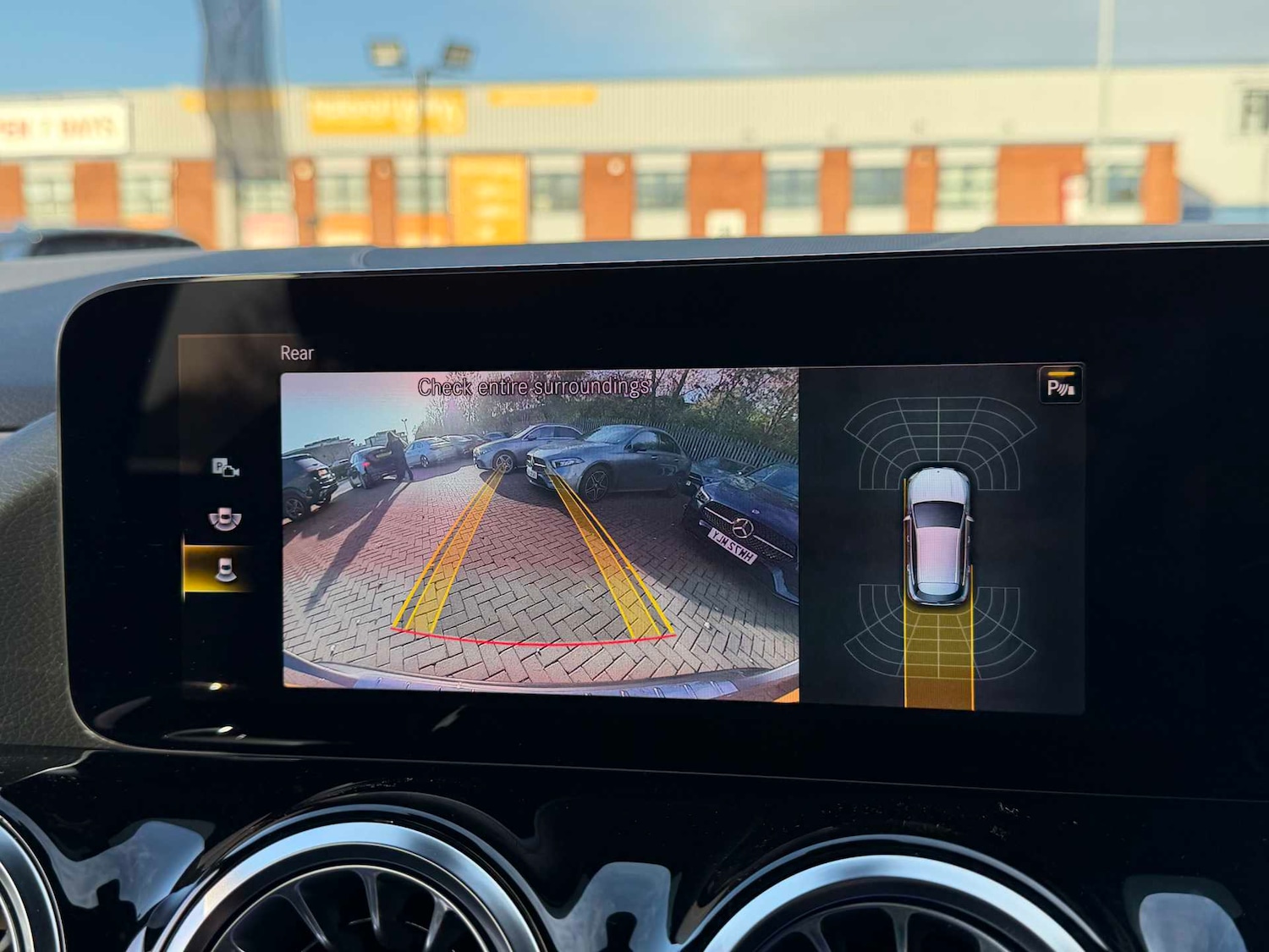 Used Mercedes-Benz GLA 2023 for sale - 76575991: Photo 28