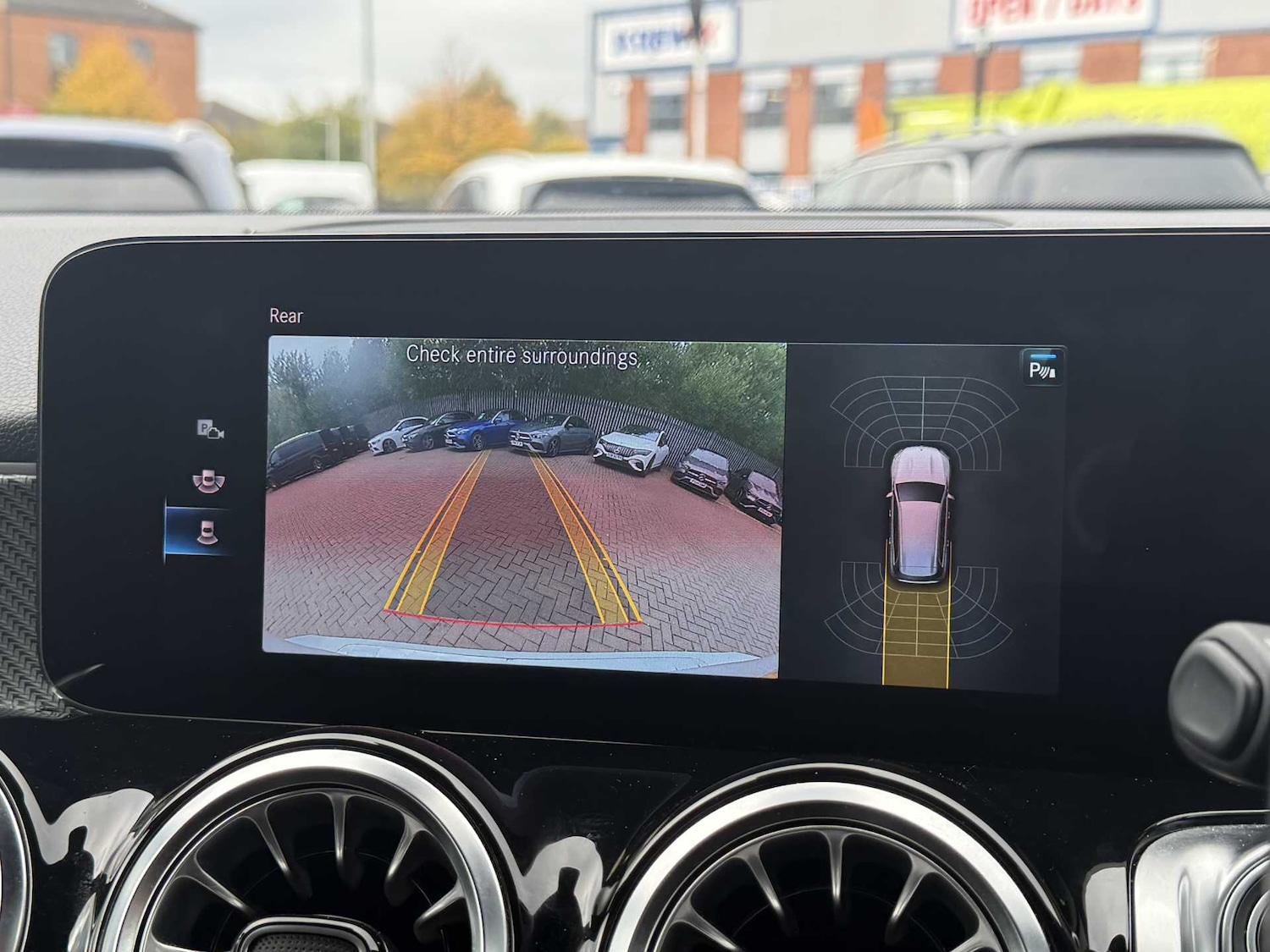 Used Mercedes-Benz GLB 2022 for sale - 76191989: Photo 28