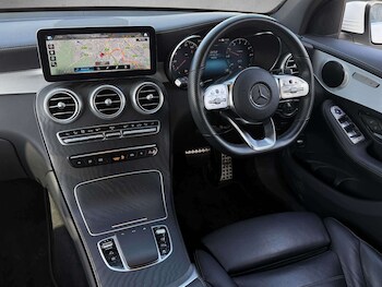 Used Mercedes-Benz GLC 2021 for sale - 77540637: Photo