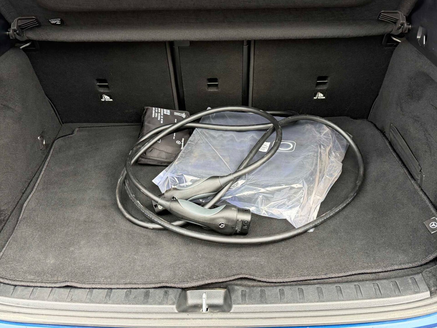 Used Mercedes-Benz EQA 2024 for sale - 76435821: Photo 11