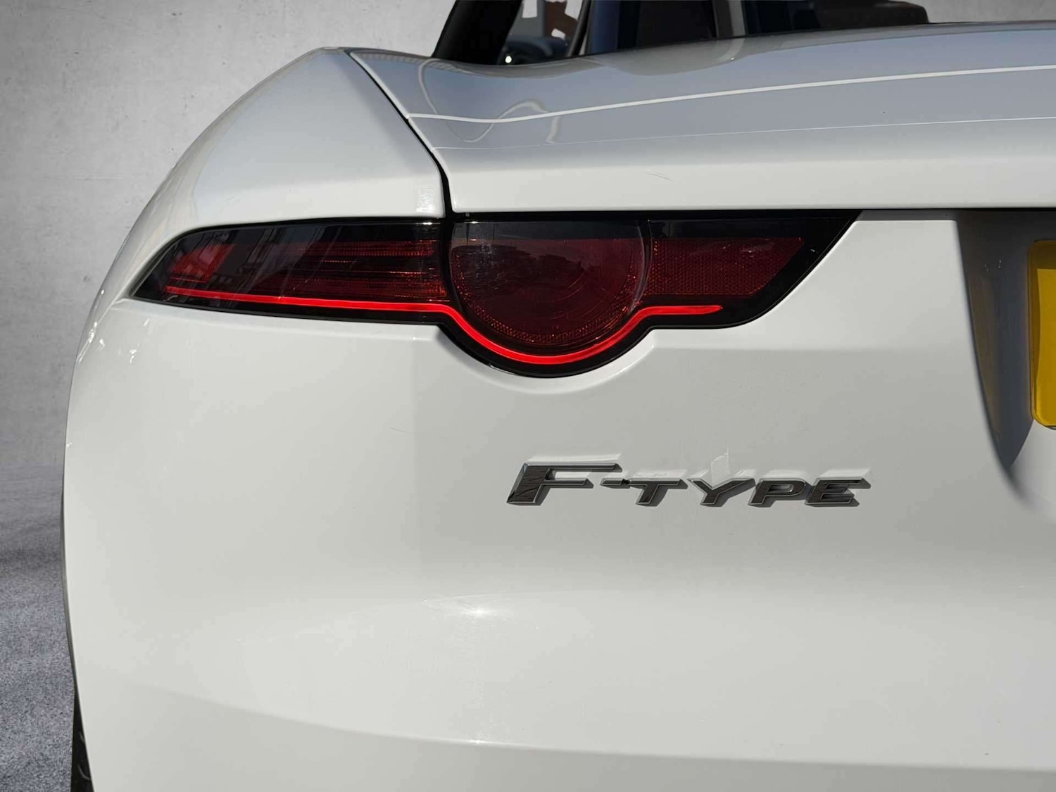 Used Jaguar F-Type 2019 for sale - 77741052: Photo 17