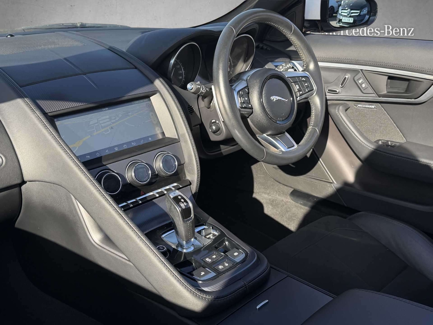 Used Jaguar F-Type 2019 for sale - 77741052: Photo 4