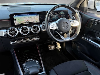 Used Mercedes-Benz GLB 2022 for sale - 77628160: Photo