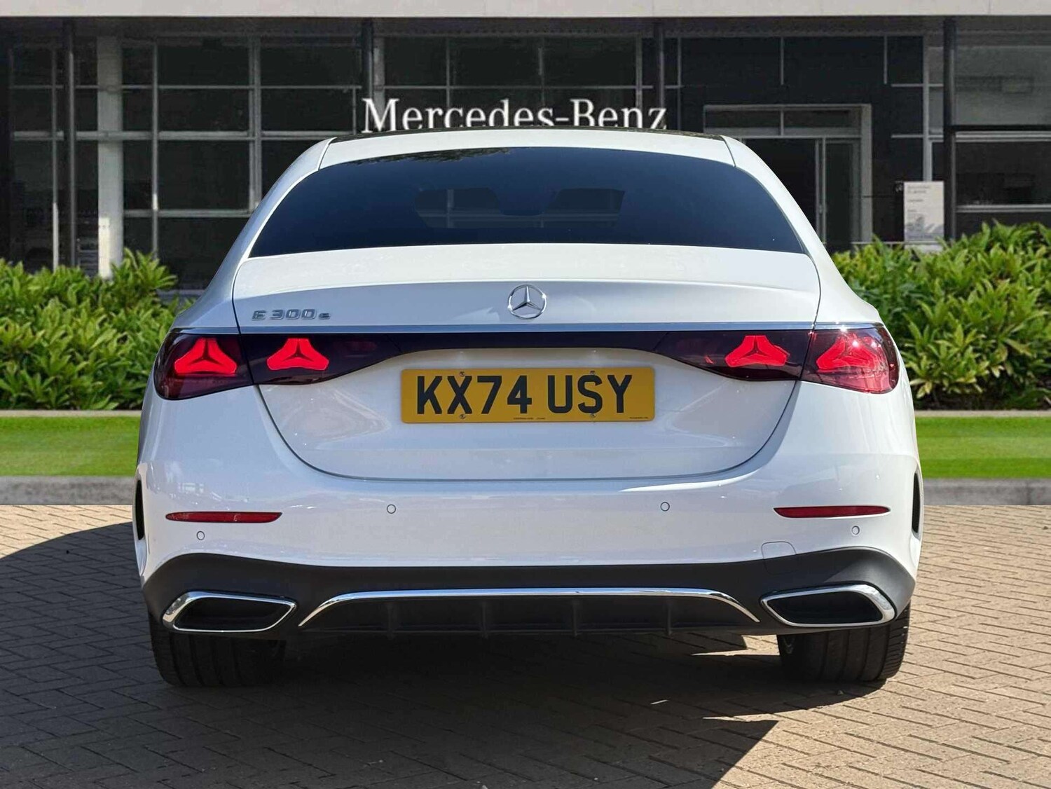 Used Mercedes-Benz E Class 2024 for sale - 75931055: Photo 10