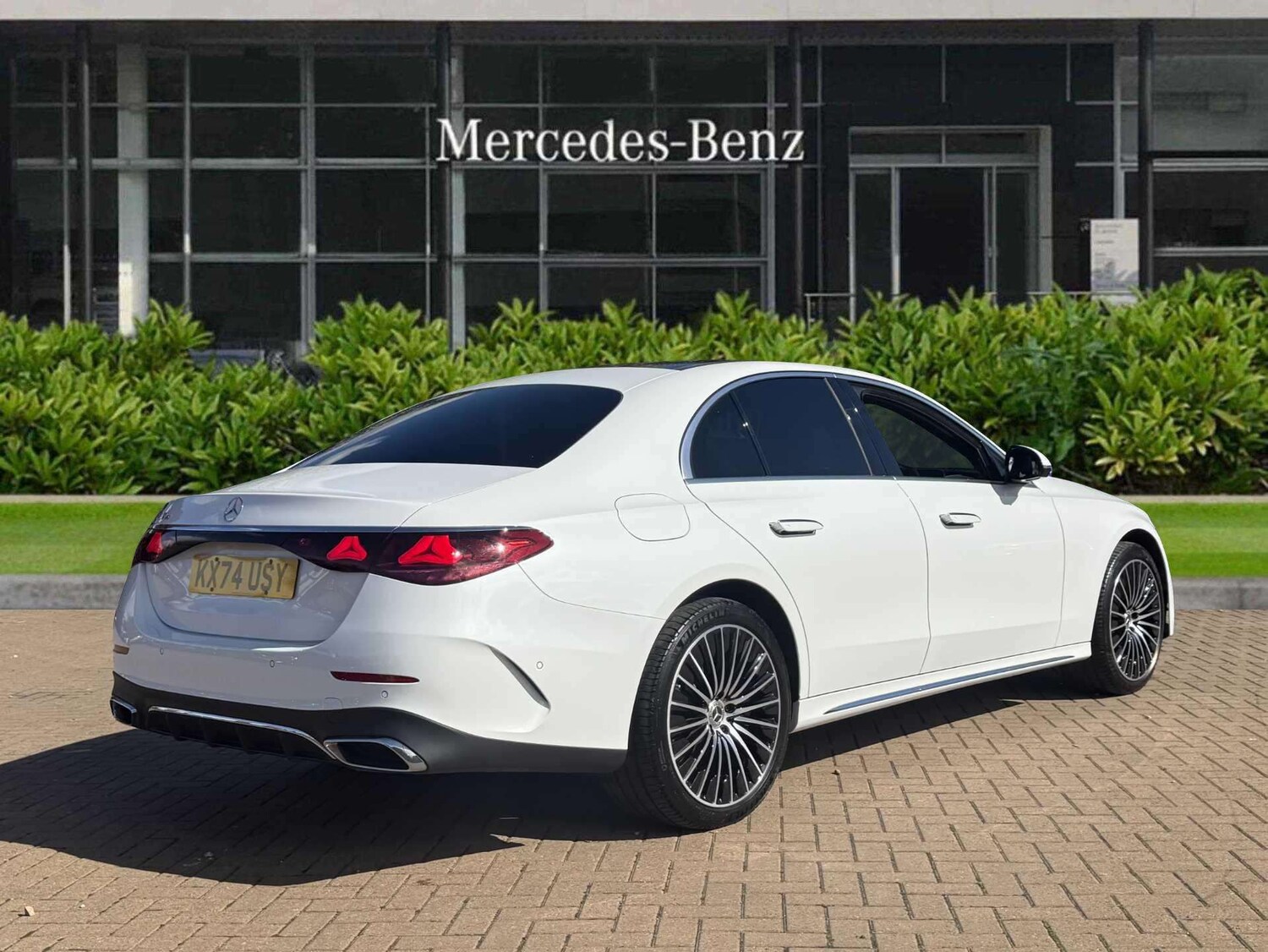 Used Mercedes-Benz E Class 2024 for sale - 75931055: Photo 12