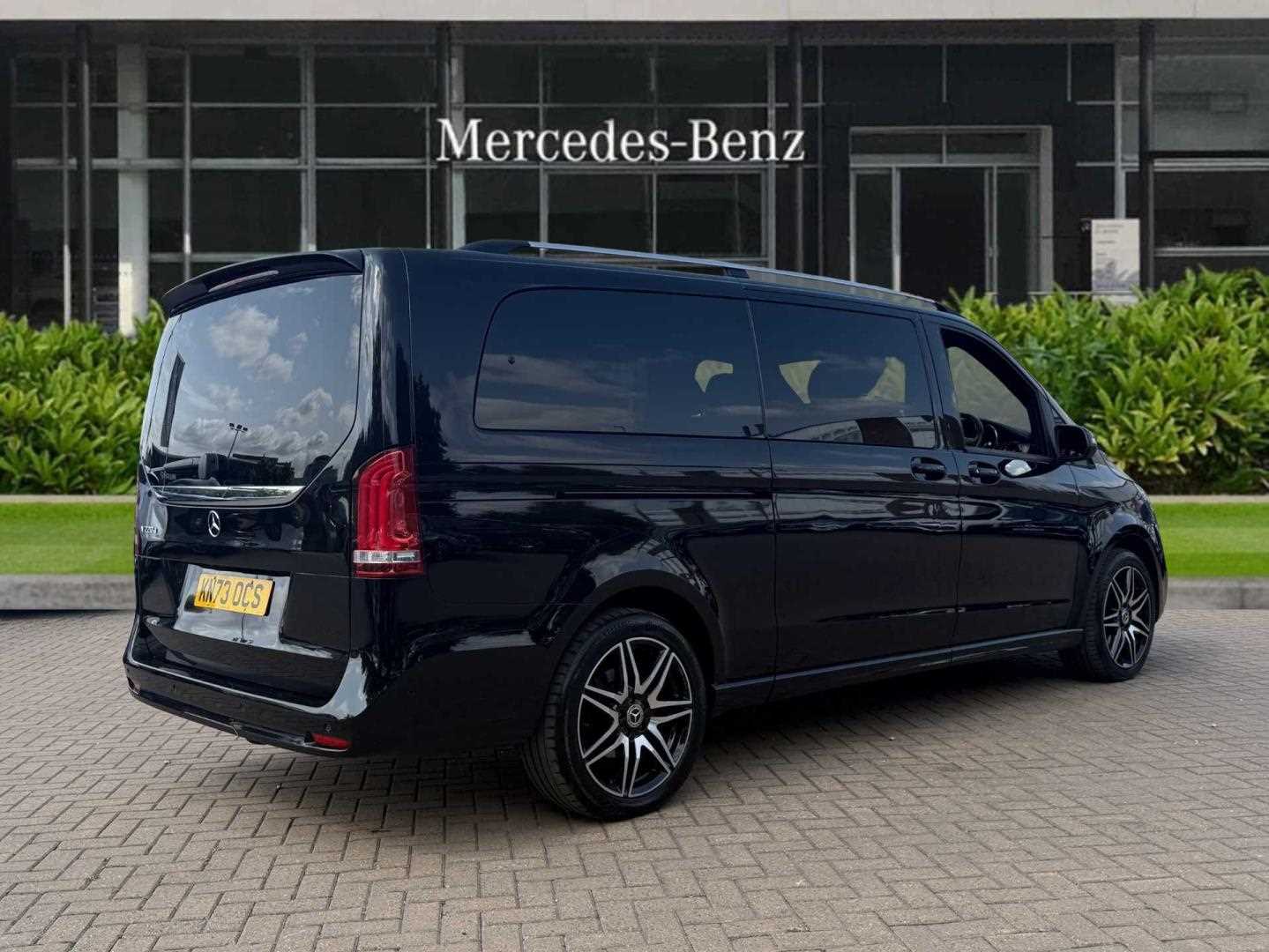 Used Mercedes-Benz V-Class 2023 for sale - 76230333: Photo 13