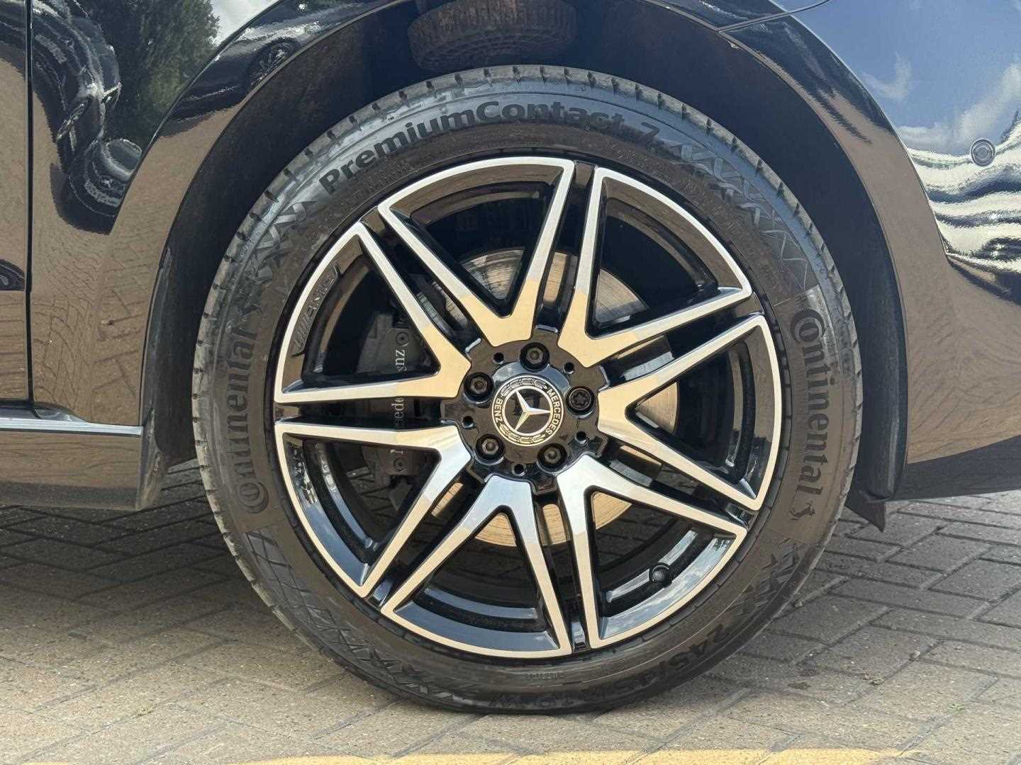 Used Mercedes-Benz V-Class 2023 for sale - 76230333: Photo 15