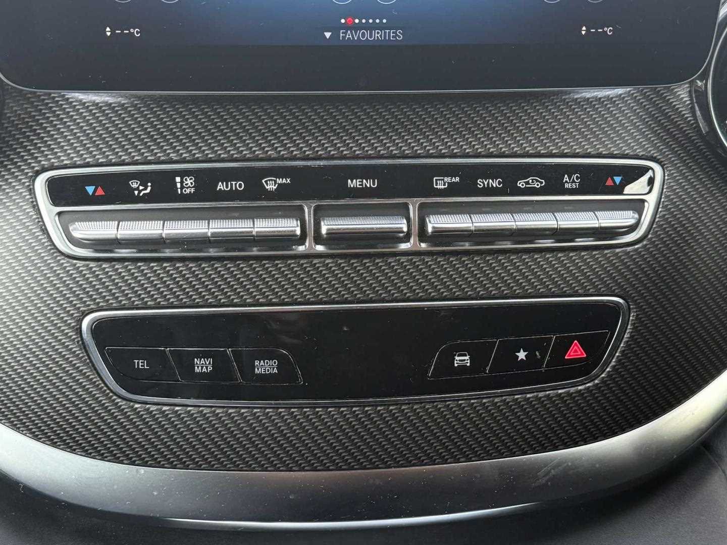 Used Mercedes-Benz V-Class 2023 for sale - 76230333: Photo 28