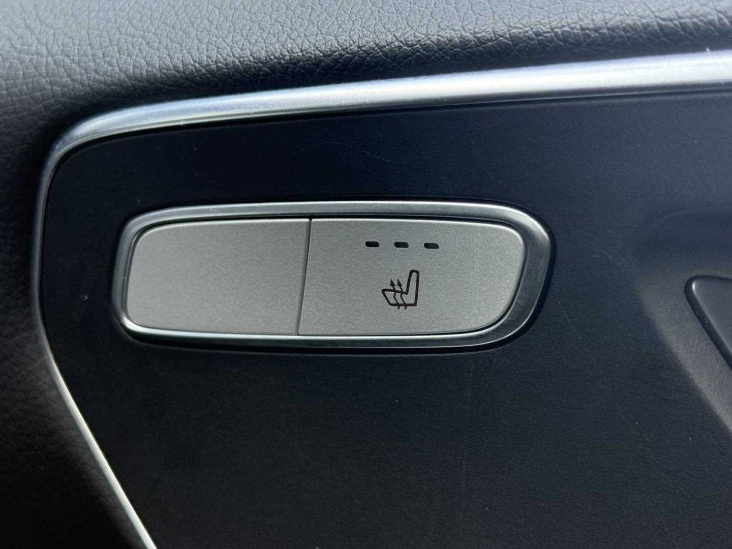 Used Mercedes-Benz V-Class 2023 for sale - 76230333: Photo 30