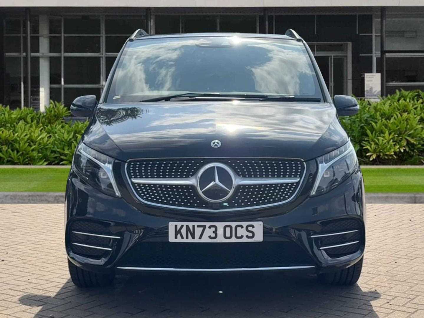 Used Mercedes-Benz V-Class 2023 for sale - 76230333: Photo 6