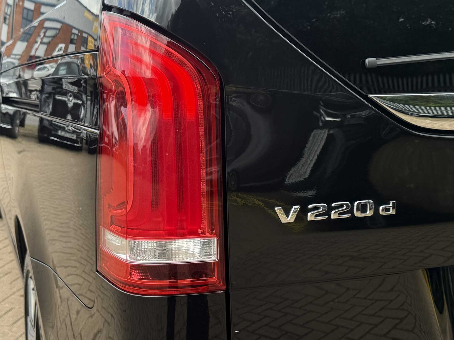 Used Mercedes-Benz V-Class 2023 for sale - 75968141: Photo 19