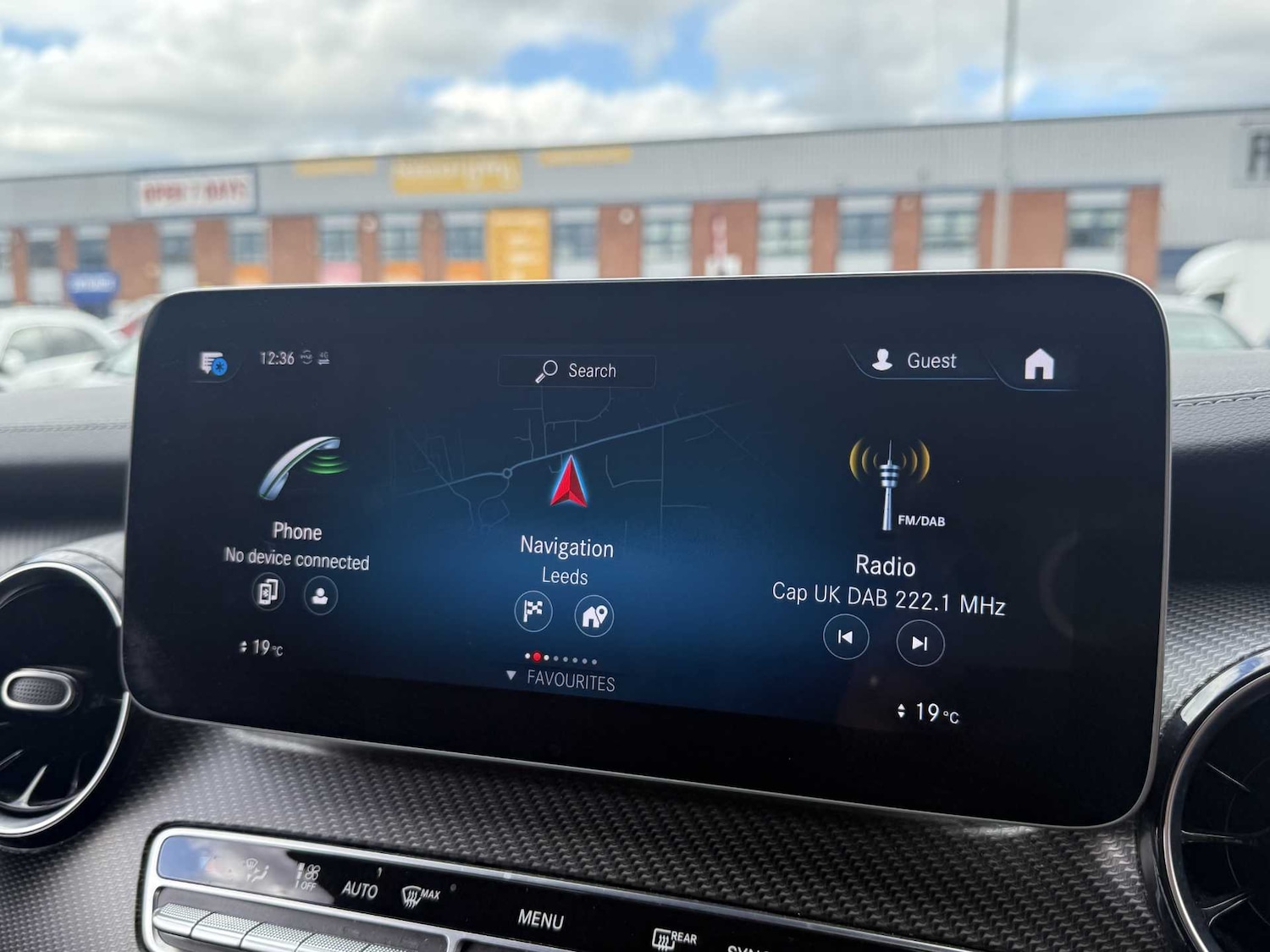 Used Mercedes-Benz V-Class 2023 for sale - 75968141: Photo 27