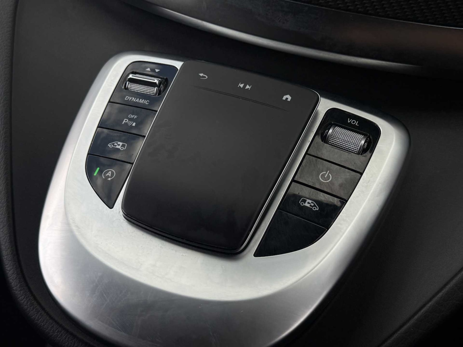 Used Mercedes-Benz V-Class 2023 for sale - 75968141: Photo 30