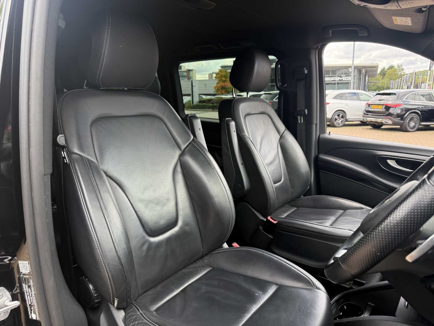 Used Mercedes-Benz V-Class 2023 for sale - 75968141: Photo 33