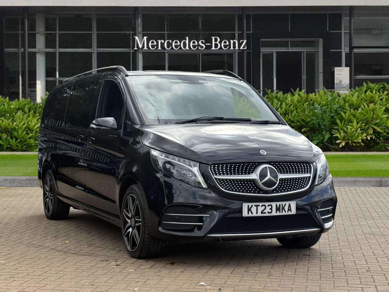 Used Mercedes-Benz V-Class 2023 for sale - 75968141: Photo 5