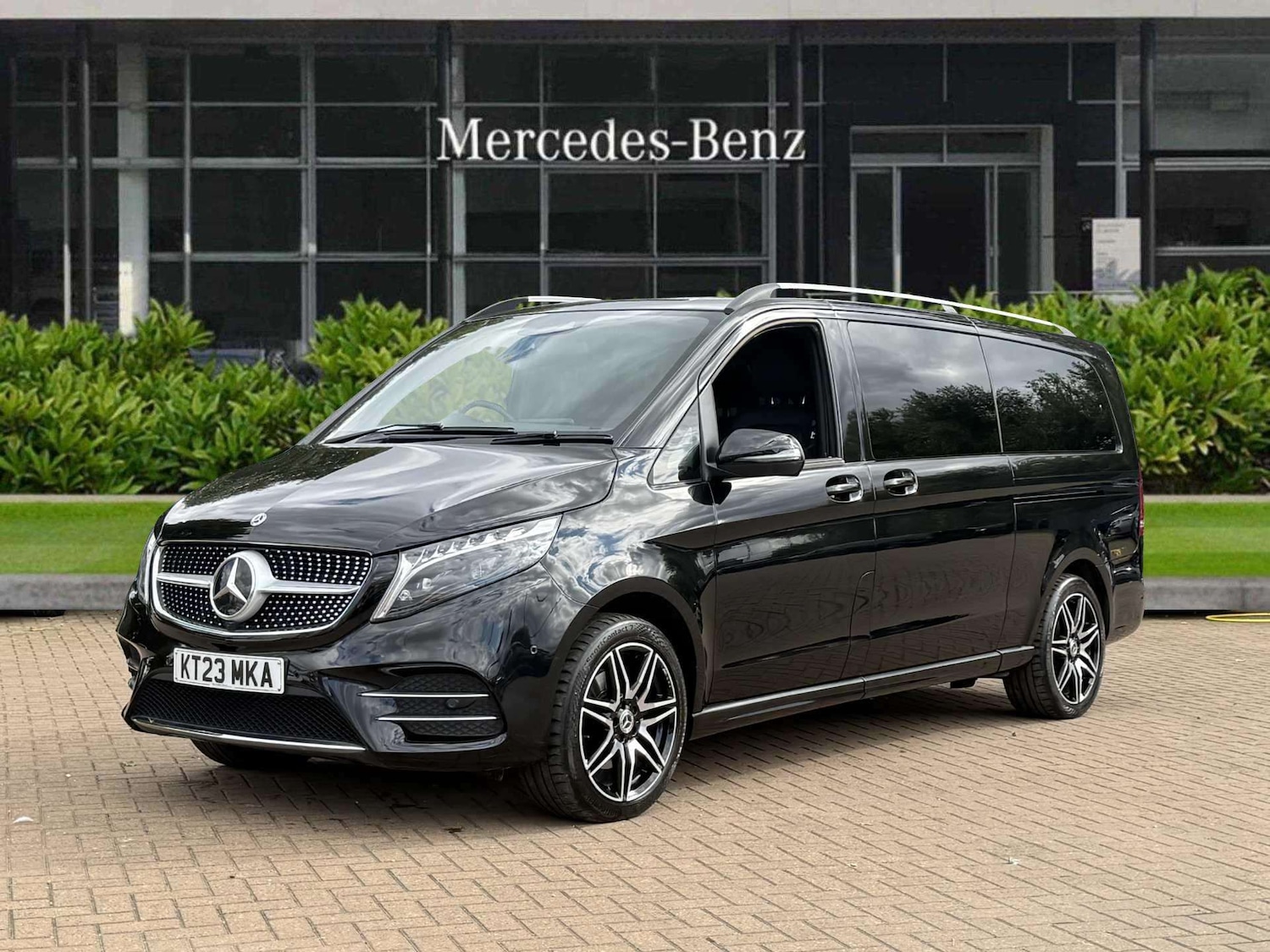 Used Mercedes-Benz V-Class 2023 for sale - 75968141: Photo 7