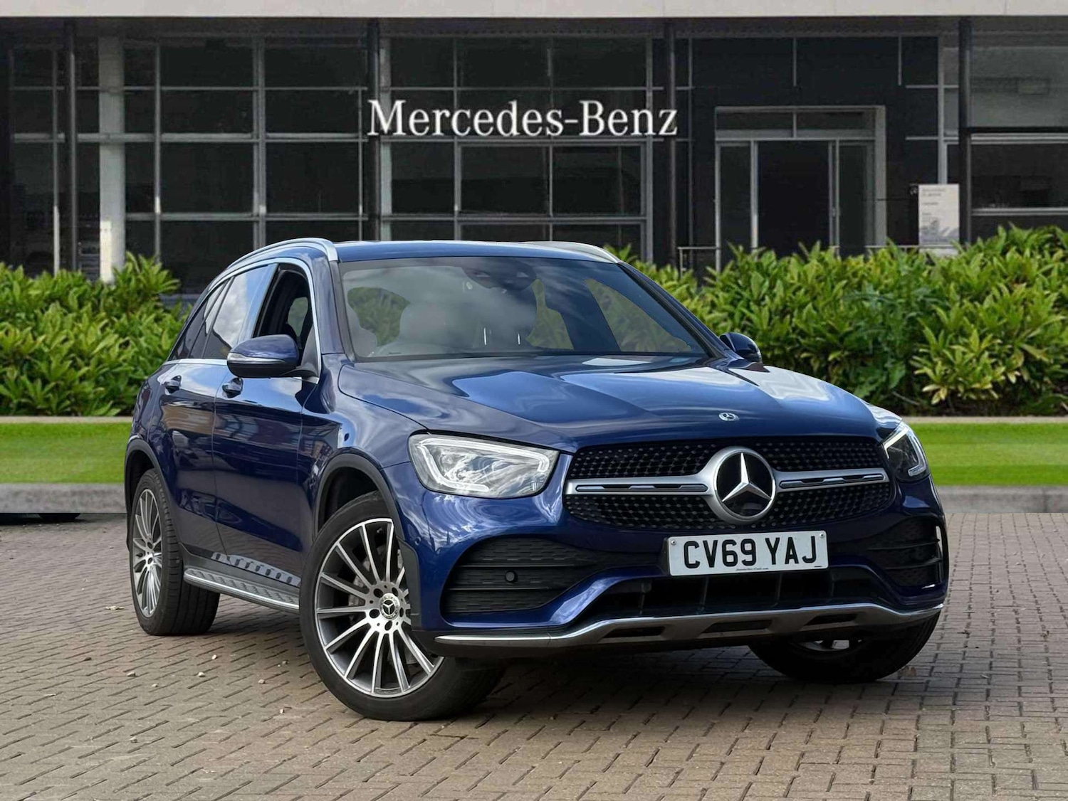 Used Mercedes-Benz GLC 2019 for sale - 76125708: Photo 1